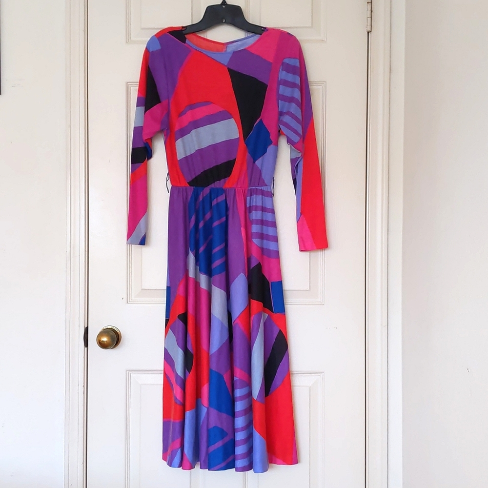 NWOT. Vintage Vicky Vaughn Multi color patterned knit dress.